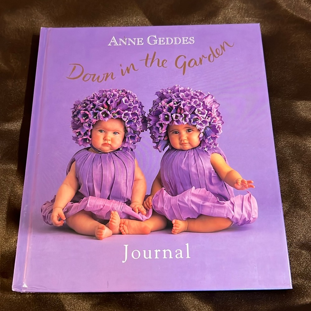 Anne Geddis Down in the Garden Lined Journal, preowned, unused, great condition.